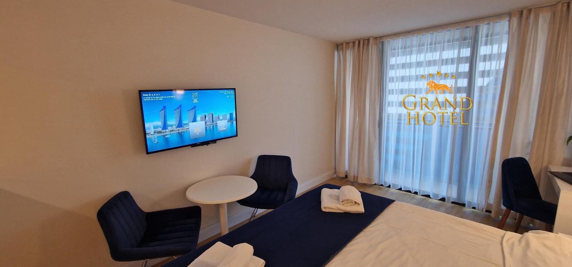 Grand Hotel ☆ Orbi City 巴统 外观 照片