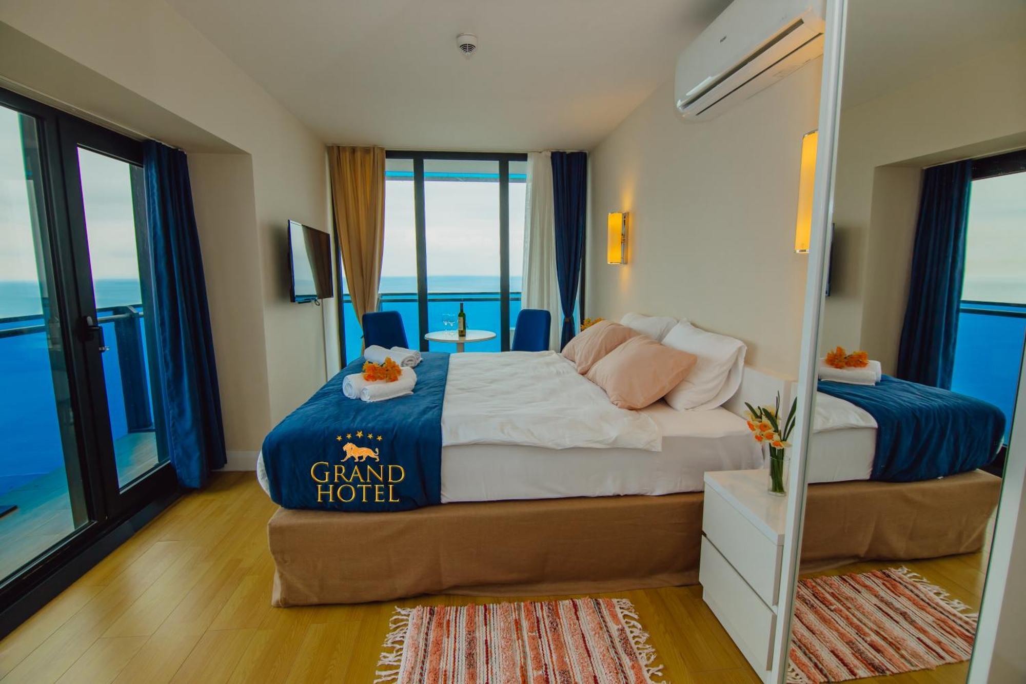 Grand Hotel ☆ Orbi City 巴统 外观 照片