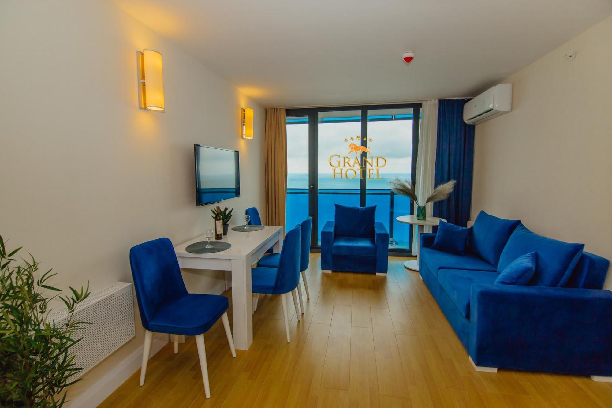 Grand Hotel ☆ Orbi City 巴统 外观 照片